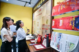 What Makes the Viral Newspaper-Themed Cafe on Social Media So Popular? - image 10