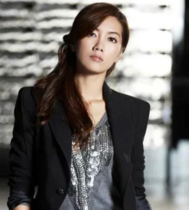 The Life of Lin Wei Jun: The Taiwanese Beauty Who Rejected Wallace Huo and Chose Solitude - image 1