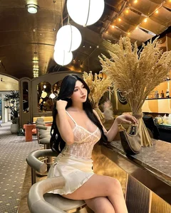 Saigon's Most Viral Fashion Influencer: Combining Style and Fitness Excellence - image 8