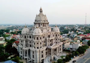 Inside Vietnam's Largest Castle: The Grandeur and Current Status of Thanh Thang - image 1