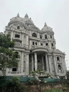 Inside Vietnam's Largest Castle: The Grandeur and Current Status of Thanh Thang - image 3
