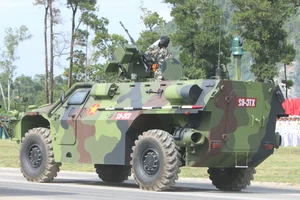 Vietnam Showcases Advanced Domestic Missiles and UAVs at A80 Military Rehearsal - image 30