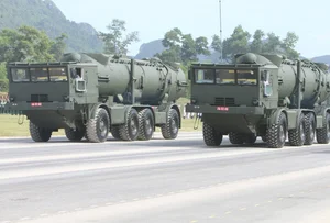 Vietnam Showcases Advanced Domestic Missiles and UAVs at A80 Military Rehearsal - image 34