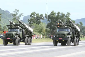 Vietnam Showcases Advanced Domestic Missiles and UAVs at A80 Military Rehearsal - image 1
