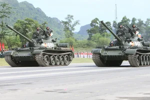 Vietnam Showcases Advanced Domestic Missiles and UAVs at A80 Military Rehearsal - image 27
