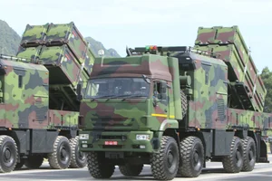 Vietnam Showcases Advanced Domestic Missiles and UAVs at A80 Military Rehearsal - image 20