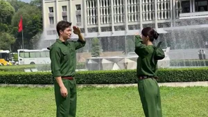 Quoc Anh and Tieu Vy Showcase Matching Fashion Styles - image 1