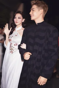 Quoc Anh and Tieu Vy Showcase Matching Fashion Styles - image 9