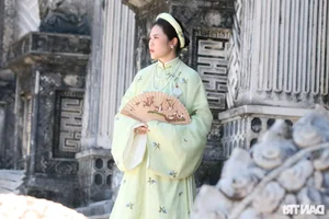 Exploring the Magnificent Architecture of Khai Dinh Tomb in Hue - A Masterpiece of Vietnamese History - image 7