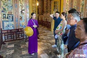 Exploring the Magnificent Architecture of Khai Dinh Tomb in Hue - A Masterpiece of Vietnamese History - image 4