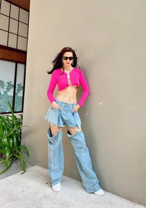 Vietnamese U45 Supermodel Amazes Fans with Ageless Physique and Toned Abs - image 8