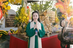 Vietnamese Celeb News: Kinh Quoc Addresses Rumors and Ha Anh’s Mother Vacation Scam - image 12