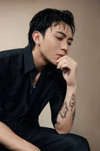 Vietnamese Celeb News: Kinh Quoc Addresses Rumors and Ha Anh’s Mother Vacation Scam - image 28