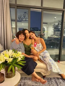 Vietnamese Celeb News: Kinh Quoc Addresses Rumors and Ha Anh’s Mother Vacation Scam - image 44