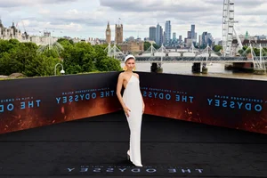 Anne Hathaway Stuns with Radiant Baby Bump at The Odyssey Premiere - image 2