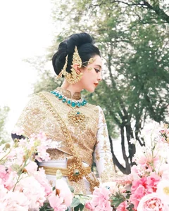 Fan Bingbing Captivates Thailand with Her Timeless Beauty and Iconic Red Carpet Style - image 11