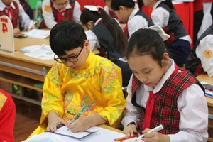 Revolutionizing History Education Through Science and Technology - image 7