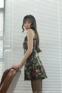 IESS Gallery: Tuan Tuan in Long Legs Collection - image 42