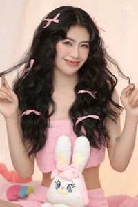 Vietnamese Football Star Thanh Nha Celebrates Lunar New Year - image 2