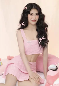 Vietnamese Football Star Thanh Nha Celebrates Lunar New Year - image 9