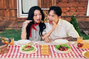 Vietnamese Celebrities Celebrate Valentines Day Romantic Moments - image 9