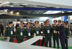 Vietnam Expands Strategic Defense Partnerships at Eurosatory International Exhibition - image 3