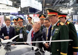 Vietnam Expands Strategic Defense Partnerships at Eurosatory International Exhibition - image 1