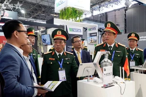 Vietnam Expands Strategic Defense Partnerships at Eurosatory International Exhibition - image 0