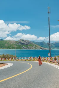 Exploring the Breathtaking 7km Coastal Road That Makes Travelers Fall in Love with Con Dao - image 9