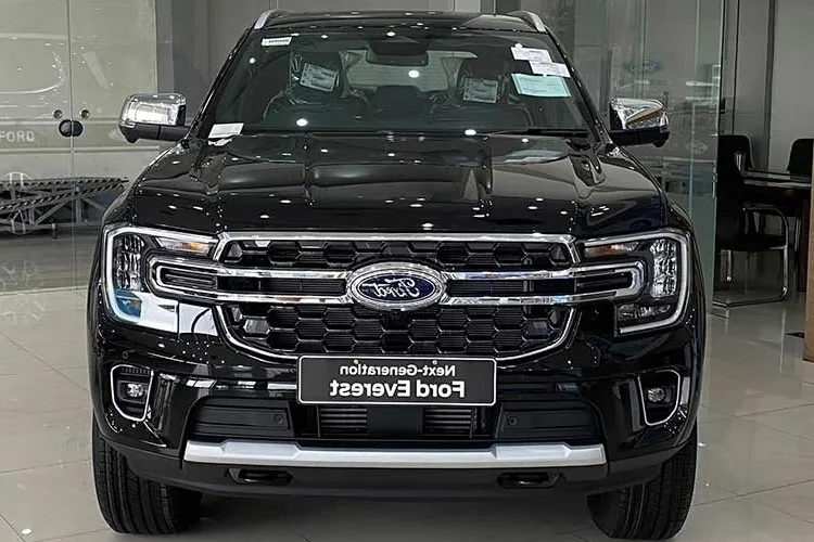 Ford Everest 2.3L EcoBoost Petrol Variant Set for Vietnam Launch
