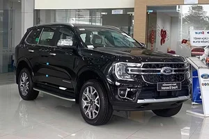 Ford Everest 2.3L EcoBoost Petrol Variant Set for Vietnam Launch - image 2
