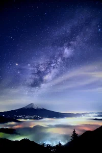Photographer Captures Breathtaking New Perspectives of Mount Fuji - image 1