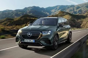 2026 Mercedes-Benz GLS: The S-Class of SUVs Returns with New Luxury - image 2