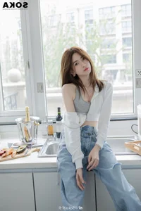 The Elegant Style and Visuals of Chinese Star Wang Qiu Zi - image 10