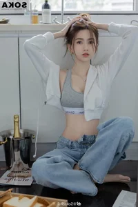 The Elegant Style and Visuals of Chinese Star Wang Qiu Zi - image 16