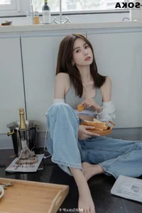 The Elegant Style and Visuals of Chinese Star Wang Qiu Zi - image 8