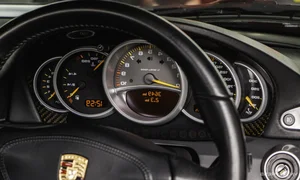 Legendary V10 Porsche Carrera GT Supercar Arrives in Vietnam - image 2