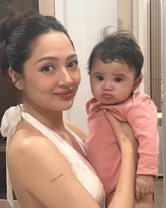 How Vietnamese Singer Bao Anh Embraces Motherhood and Life Changes with Her Daughter - image 0