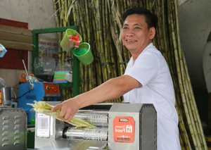 Viral Story: Lieutenant Colonel Traffic Police Officer’s Humble Life Selling Sugarcane Juice - image 1