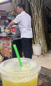 Viral Story: Lieutenant Colonel Traffic Police Officer’s Humble Life Selling Sugarcane Juice - image 4