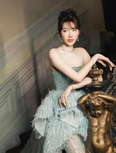 Ky Duyen and Mai Ngoc Turn Heads with Stunning Thailand Travel Style - image 6