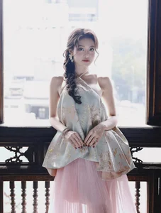 Ky Duyen and Mai Ngoc Turn Heads with Stunning Thailand Travel Style - image 1