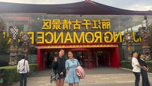 Vietnamese Celeb News: Hoa Minzy's Heartfelt Visit and Ho Ngoc Ha's Glamour - image 14