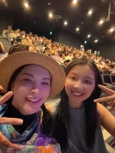 Vietnamese Celeb News: Hoa Minzy's Heartfelt Visit and Ho Ngoc Ha's Glamour - image 11