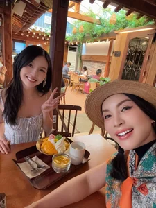 Vietnamese Celeb News: Hoa Minzy's Heartfelt Visit and Ho Ngoc Ha's Glamour - image 42