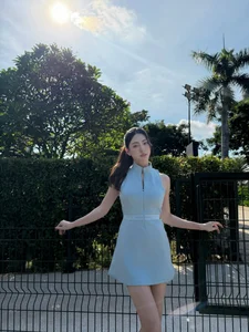 Vietnamese Celeb News: Hoa Minzy's Heartfelt Visit and Ho Ngoc Ha's Glamour - image 52