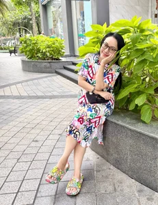 Vietnamese Celeb News: Hoa Minzy's Heartfelt Visit and Ho Ngoc Ha's Glamour - image 55