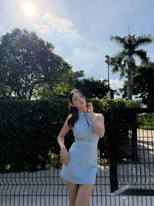 Vietnamese Celeb News: Hoa Minzy's Heartfelt Visit and Ho Ngoc Ha's Glamour - image 43