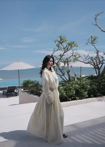 Ngo To Uyen: Footballer Thanh Chung's Wife Praised for Princess-Like Beauty - image 5
