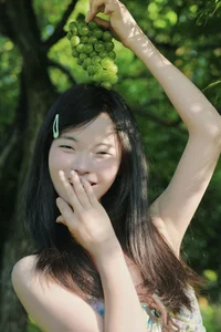 YiTuYu Art Language Vol.10570 featuring Xing Yun Tang Yuan - image 3
